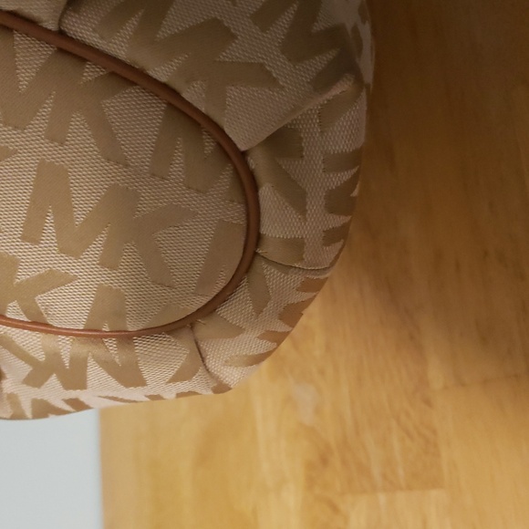 LOW STARTMK Ladies Shoulder Bag Signature Style Gold And Brown Tone - Picture 7 of 12